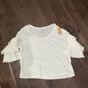 American Eagle White Ruffle Sleeve Top